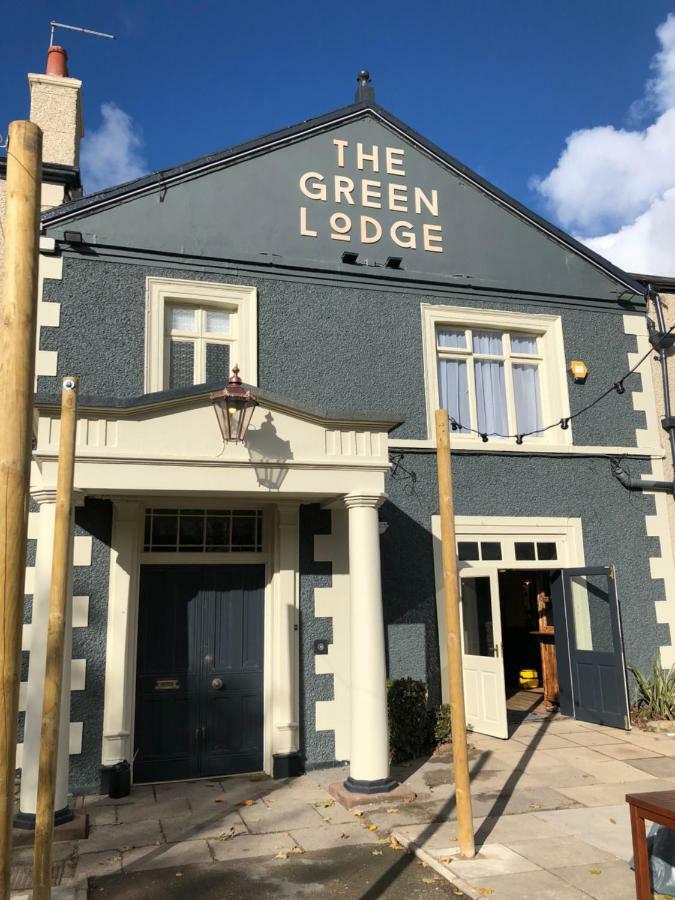 Green Lodge, Wirral By Marston'S Inns ฮอยเลค ภายนอก รูปภาพ